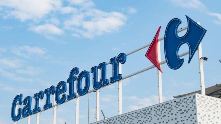 Enseigne lumineuse Carrefour