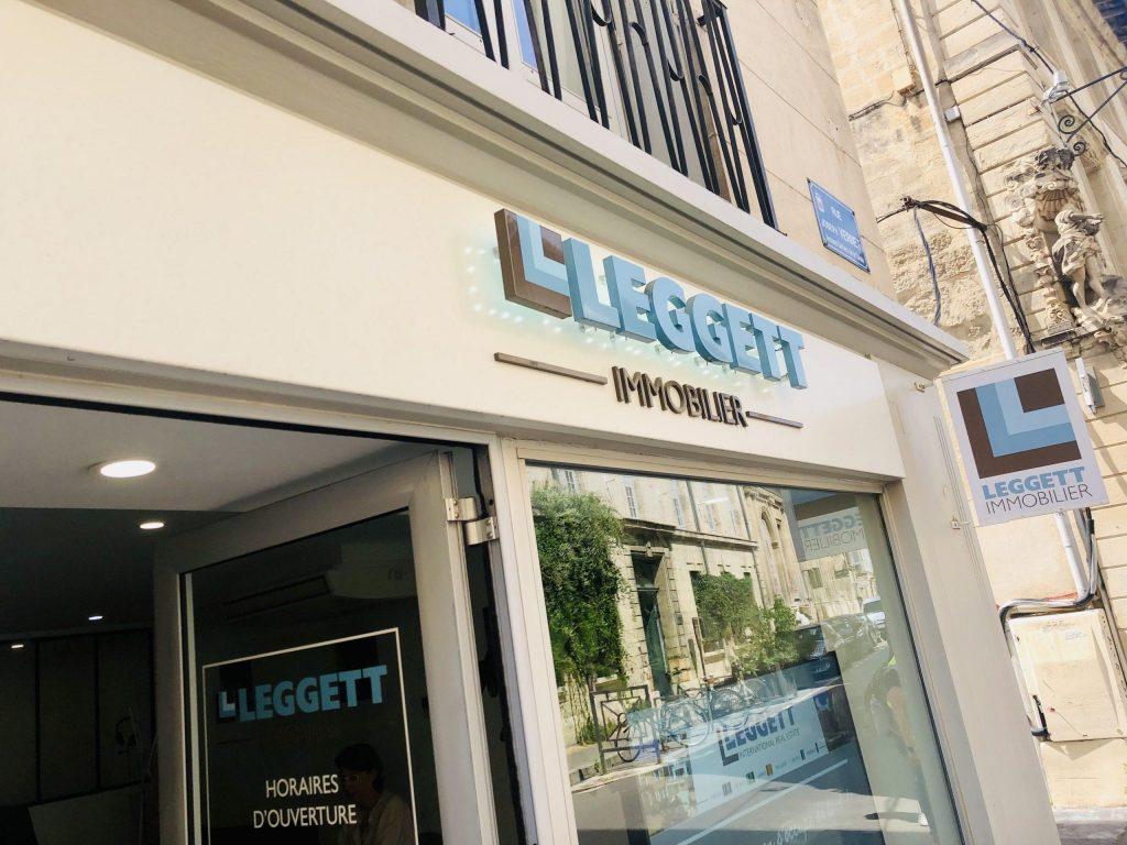 enseigne-lumineuses-enseigne nimes