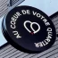 Enseigne-caisson-coeur-enseigne nimes